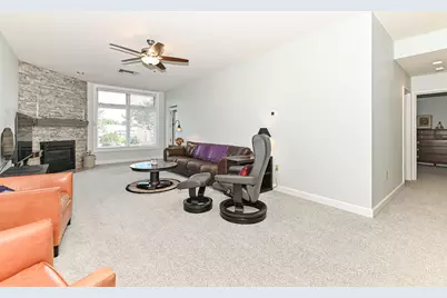 35  Harborview Dr #112, Racine, WI 53403 - Photo 8