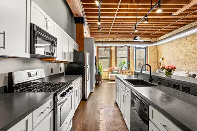 141 N Water St #24, Milwaukee, WI 53202 - Photo 28