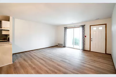 6507  Spring St #102, Racine, WI 53406 - Photo 8