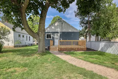 1120 S 86th St, West Allis, WI 53214 - Photo 2