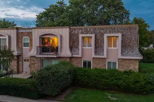 7530 N Port Washington Rd, Fox Point, WI 53217 - Photo 28