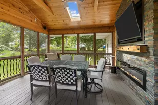 853 Van Slyke Dr, Fontana, WI 53125 - Photo 42