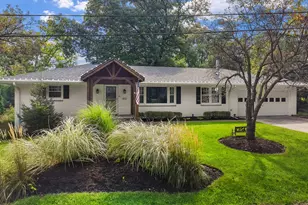 853 Van Slyke Dr, Fontana, WI 53125 - Photo 1