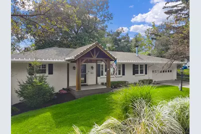 853  Van Slyke Dr, Fontana, WI 53125 - Photo 8