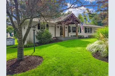 853  Van Slyke Dr, Fontana, WI 53125 - Photo 2