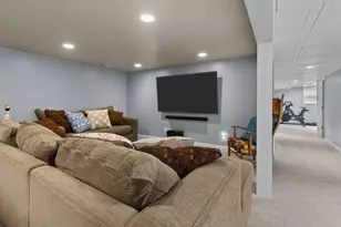 853 Van Slyke Dr, Fontana, WI 53125 - Photo 38