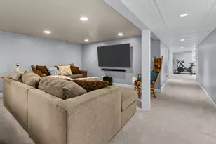 853 Van Slyke Dr, Fontana, WI 53125 - Photo 36