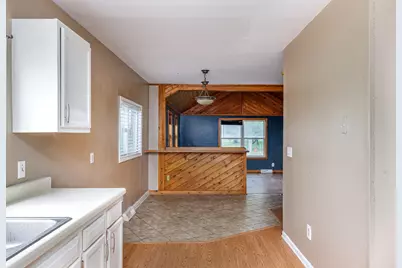 12130  Spring St, Racine, WI 53177 - Photo 14