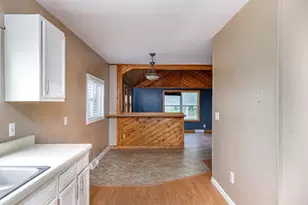 12130 Spring St, Racine, WI 53177 - Photo 14