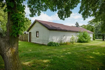 12130  Spring St, Racine, WI 53177 - Photo 32