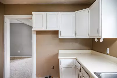 12130  Spring St, Racine, WI 53177 - Photo 16