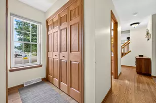 302 Margaret Ct, Burlington, WI 53105 - Photo 16