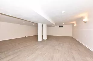 9030 W Helena Ct, Milwaukee, WI 53224 - Photo 12