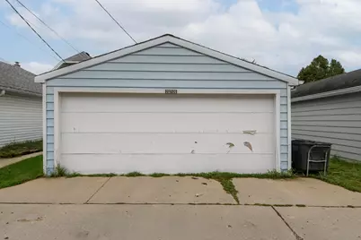 2327 S 63rd St, West Allis, WI 53219 - Photo 18