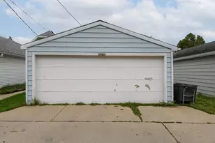 2327 S 63rd St, West Allis, WI 53219 - Photo 18