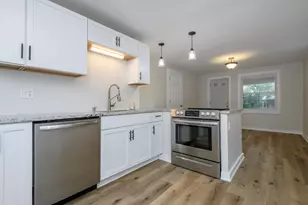 2327 S 63rd St, West Allis, WI 53219 - Photo 8