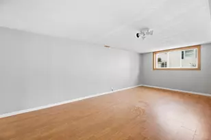 3260 33rd St, La Crosse, WI 54601 - Photo 10