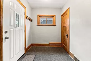 1964 S 81st St, West Allis, WI 53219 - Photo 6