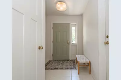 7760 W Tuckaway Shores Dr, Franklin, WI 53132 - Photo 22