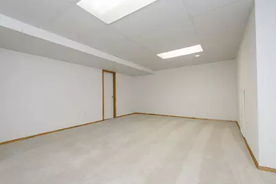 7760 W Tuckaway Shores Dr, Franklin, WI 53132 - Photo 20