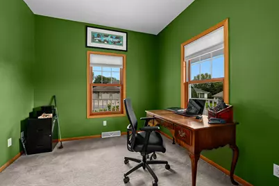100  Calla Ct, Onalaska, WI 54650 - Photo 4