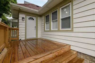 3226 N Newhall St, Milwaukee, WI 53211 - Photo 2