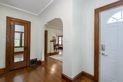 3226 N Newhall St, Milwaukee, WI 53211 - Photo 4