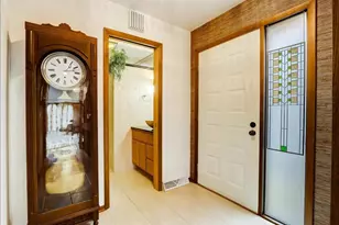 95 Woodfield Ct, Racine, WI 53402 - Photo 16