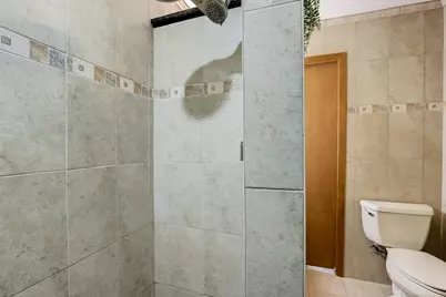 95  Woodfield Ct, Racine, WI 53402 - Photo 12