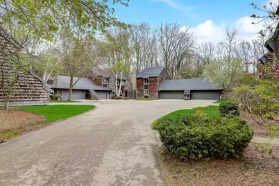 95  Woodfield Ct, Racine, WI 53402 - Photo 30