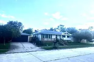 5317 65th Pl, Kenosha, WI 53142 - Photo 2