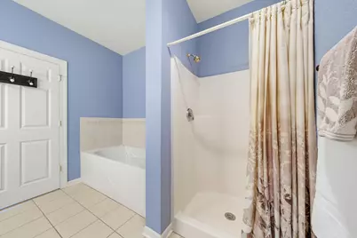 695 W Dekora St #D, Saukville, WI 53080 - Photo 16