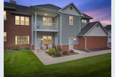 695 W Dekora St #D, Saukville, WI 53080 - Photo 2