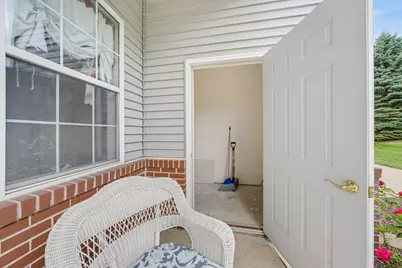 695 W Dekora St #D, Saukville, WI 53080 - Photo 26