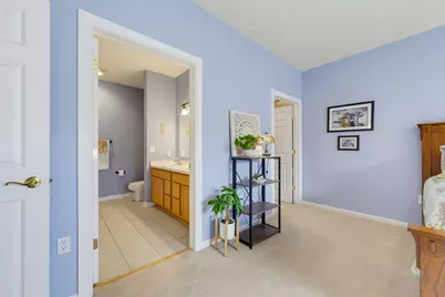 695 W Dekora St #D, Saukville, WI 53080 - Photo 14