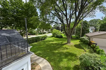 2576  Pasadena Blvd, Wauwatosa, WI 53226 - Photo 36