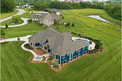 W336S721  Four Seasons Rd, Delafield, WI 53066 - Photo 68