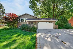 1711 W Clayton Crest Ave, Milwaukee, WI 53221 - Photo 1