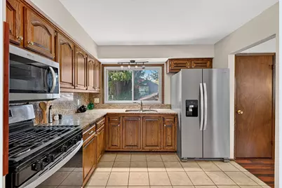 1711 W Clayton Crest Ave, Milwaukee, WI 53221 - Photo 16