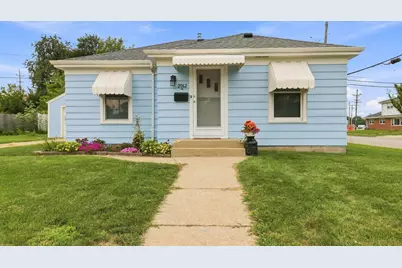 2062  Shoop St, Racine, WI 53404 - Photo 1