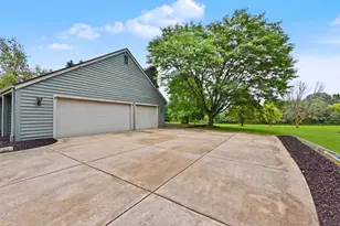 W253S11030 Hunters Ct, Vernon, WI 53149 - Photo 50
