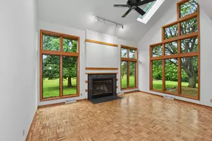 W253S11030 Hunters Ct, Vernon, WI 53149 - Photo 2