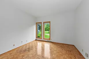 W253S11030 Hunters Ct, Vernon, WI 53149 - Photo 12