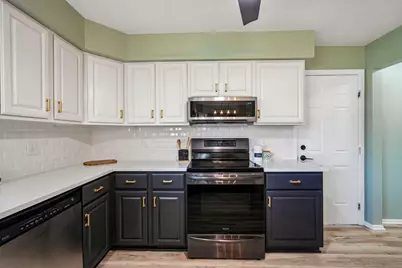 4035 S Avon Dr, New Berlin, WI 53151 - Photo 16