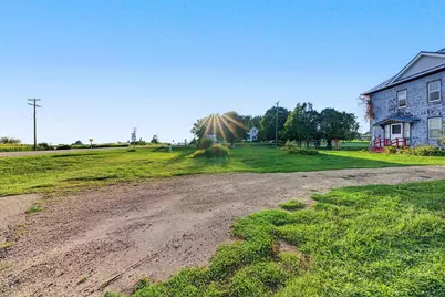 1110 W Broadway St, Viroqua, WI 54665 - Photo 22