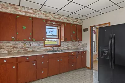 1110 W Broadway St, Viroqua, WI 54665 - Photo 10