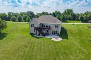 S86W22620 Lake Park Dr, Big Bend, WI 53103 - Photo 4