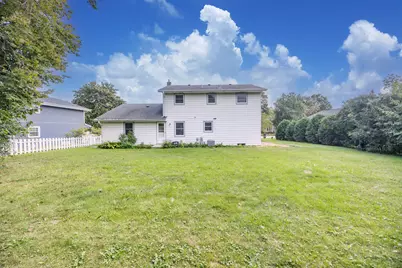 3635 S Loretta Ln, New Berlin, WI 53151 - Photo 26