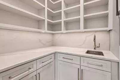 1012 E Ogden Ave, Milwaukee, WI 53202 - Photo 6