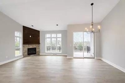 W389N7108  Pennsylvania St, Oconomowoc, WI 53066 - Photo 6